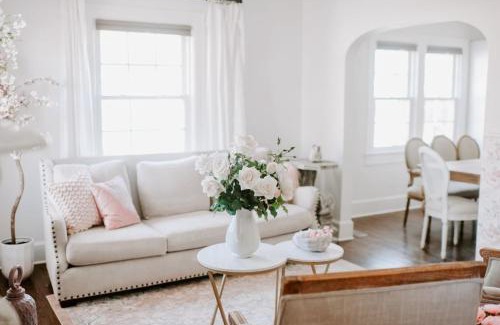 Clarksville House | The Pink House in Downtown Clarksville