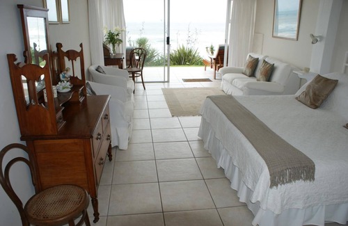 Wilderness Beach House | The Pink Lodge on the Beach
