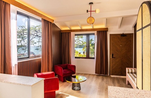 Estate Queens Quarter Hotel | The Pink Palm Hotel - Deluxe King Suite - USVI