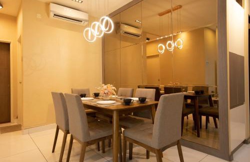 Taman Bukit Mewah Apartment | The Platino 2BR Paradigm Mall JB WIFI NETFLIX #Near Sutera Mall