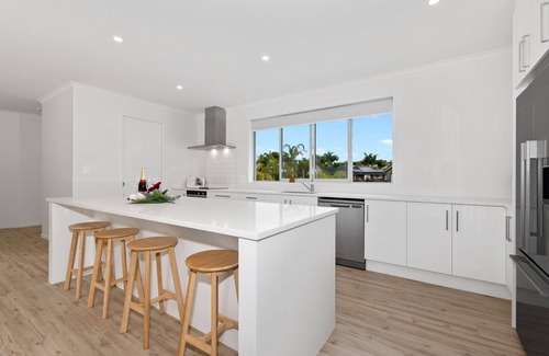 Matapouri House | The Platinum Rendezvous - Matapouri Holiday Home