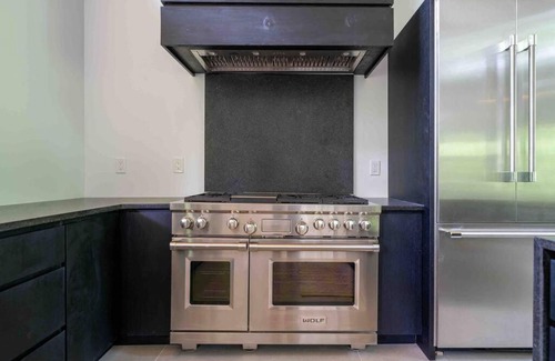 Ellijay House | The Playground- NEW modern luxury home on creek!