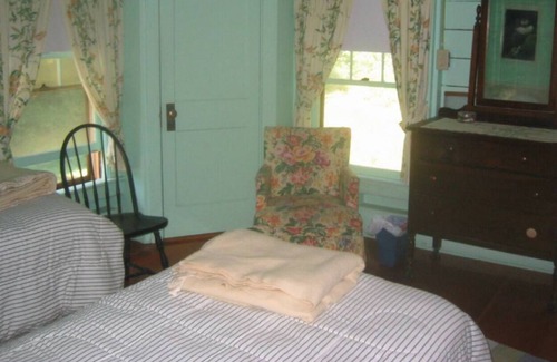 Stonington House | The Playhouse at Spruce Harbor