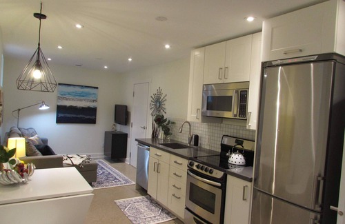The Pocket House | The Pocket: Beautiful Basement Suite on the Subway