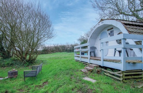Castlemartin Apartment | The Pod - 1 Bedroom - Freshwest Beach Retreat