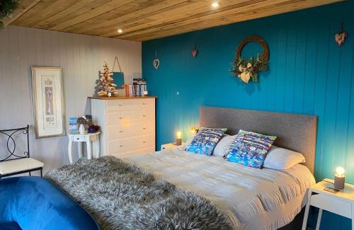 Aberaeron Cabin | The Pod & Cwtch luxury accommodation