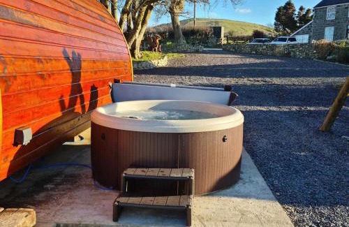 Caernarfon Ski Chalet | The Pod Fabulous glamping pod near Snowdonia.