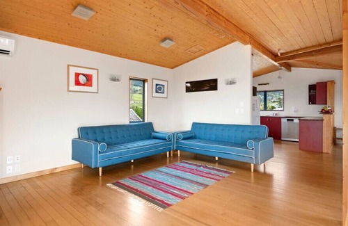 Pohara Cottage | The Pohara Tide - Pohara Holiday Home