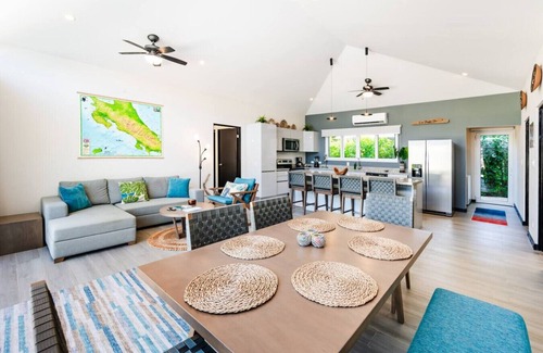 Avellanas Beach House | The Point 22, Playa Avellanas