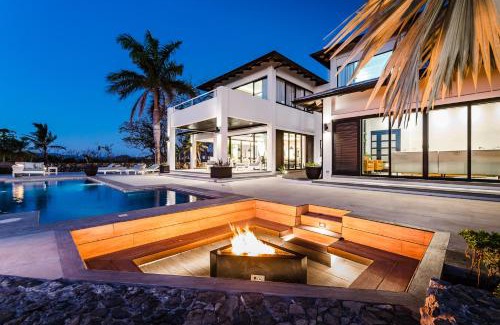 Playa Langosta Villa | The Point Luxury Villa, Tamarindo