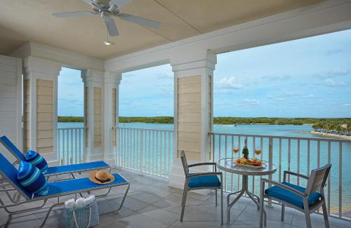 Jupiter Hotel | The Pointe Hotel