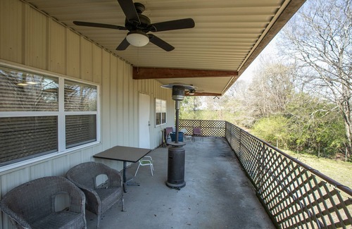 Columbus House | The Poker Club on the Island