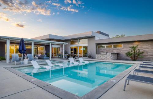La Quinta House | The Polo Villas by AvantStay Modern Oasis Near Empire Polo Club