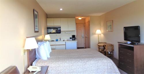 Ocean Shores Resort | The Polynesian Resort