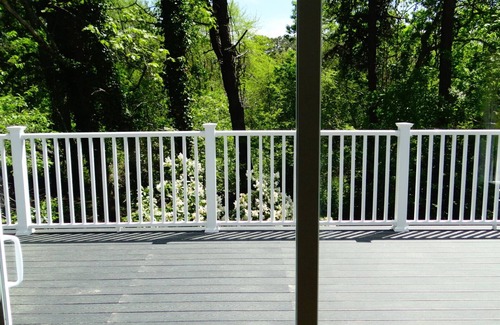 West Dennis House | "The PondView" - Great 3 Bdrm Peaceful Location .West Dennis Beach 9/10 mi.