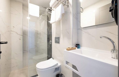 Pendik Hotel | The Port Guzelyali Hotel