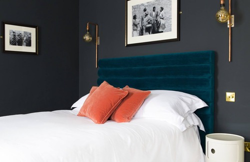 Oxford Bed & Breakfast | The Porterhouse Grill & Rooms
