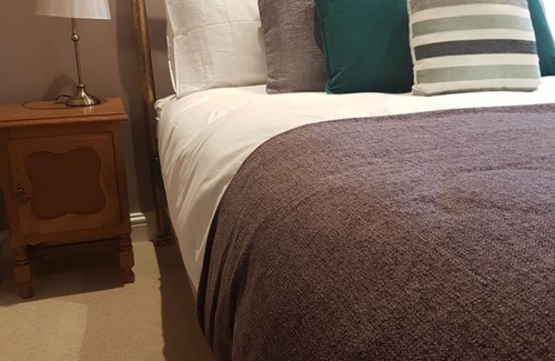 Cheltenham House | The Portland Guesthouse