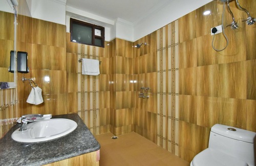 Dharamshala Hotel | The Posh Hotel near Mall Road with Hassle Free Covered Parking