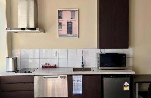 Porirua Hotel | The Post Hotel