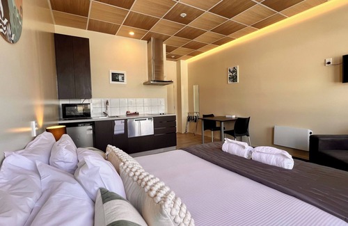 Porirua Hotel | The Post Hotel