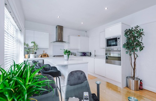 Cheadle Hulme Apartment | The Post House Apartment