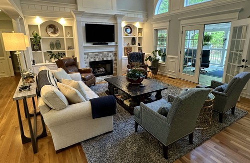 Fayetteville House | The Potter's Home House on Five Acres close to Trilith studios, Senoia and PTC