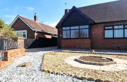 Poulton-le-Fylde Villa | The Poulton Paradise