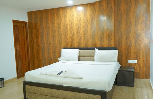 New Delhi Hotel | The Premium Villa