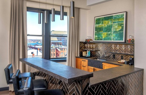 Downtown Portland Hotel | The Press Hotel, Marriott Autograph Collection