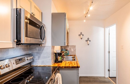 University Heights Apartment | The Princeton Suite 12- Studio | 1 Bed, 1 Bath