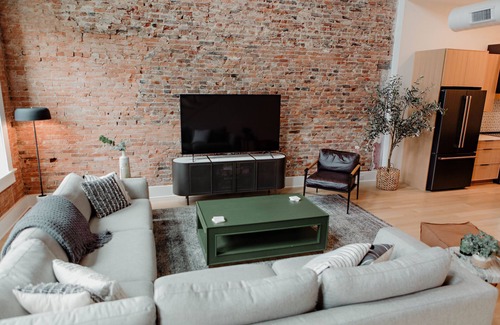 Chillicothe House | The Principal: Modern Townhome in Downtown