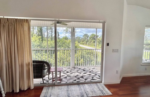 Rotonda West Condo | The PrivaSea Condo-stand alone condo, close to the beach! Lots of garage space.