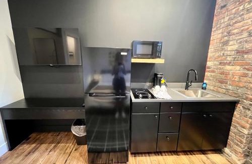 Downtown Toledo Apartment | The Produce Suites