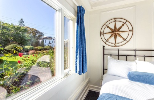 Provincetown Hotel | The Provincetown Inn