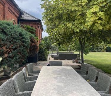 Moffat Villa | The Pump House