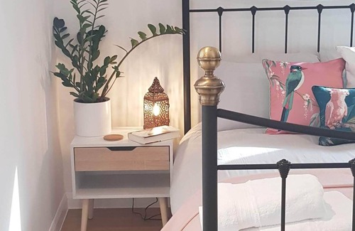 Birch Apartment | The Pumproom, Birch, Colchester Peaceful Village Accommodation With Parking