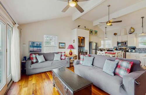 Rockport House | The Purple Beach House