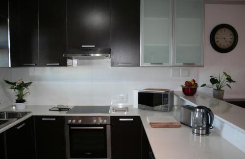 Claremont Apartment | The Quadrant, G505