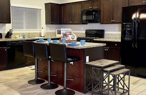 Jurupa Valley House | The Quarryside Home