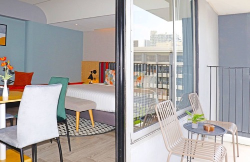 Phra Khanong Hotel | The Quarter Onnut by UHG