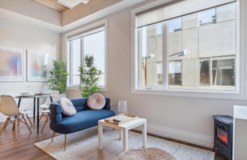 Parkdale Hotel | The Queen's Griffen