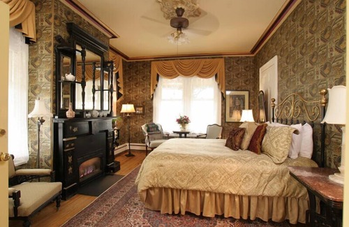 Cape May Bed & Breakfast | The Queen Victoria B&B