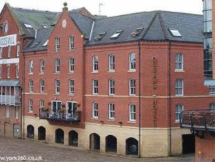 York Hotel | The Queens Hotel