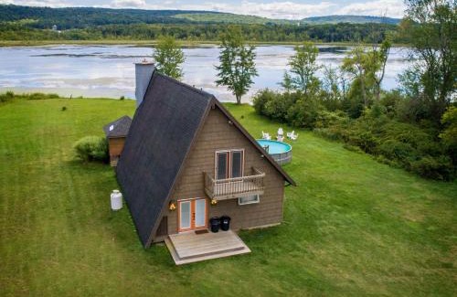 Bradford House | The Quiet Cove on Wood Road