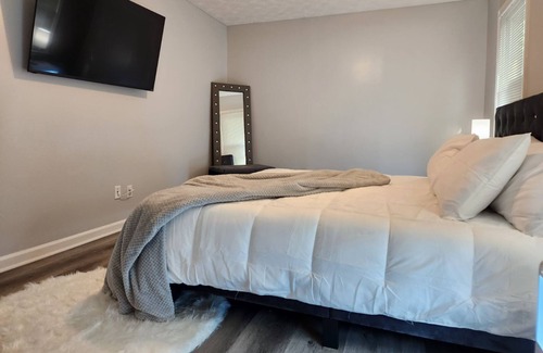Conyers House | The Quiet Cozy Spot