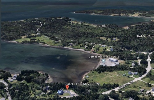 West Tremont House | THE QUIETSIDE “LIGHTHOUSE”, OCEAN VIEWS. SURROUNDED BY ACADIA NATIONAL PARK!