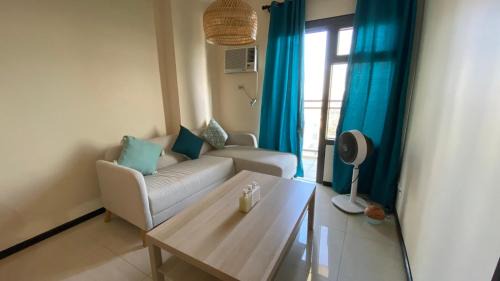 Pasay Apartment | The Radiance Manila Bay by Mary