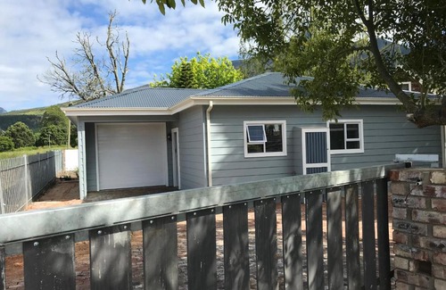 George Apartment | The Railway Cottage
