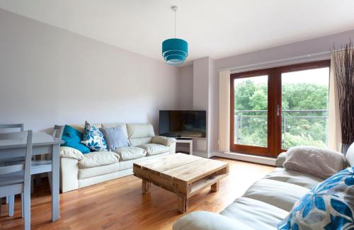 Crawley Apartment | The Rampling's